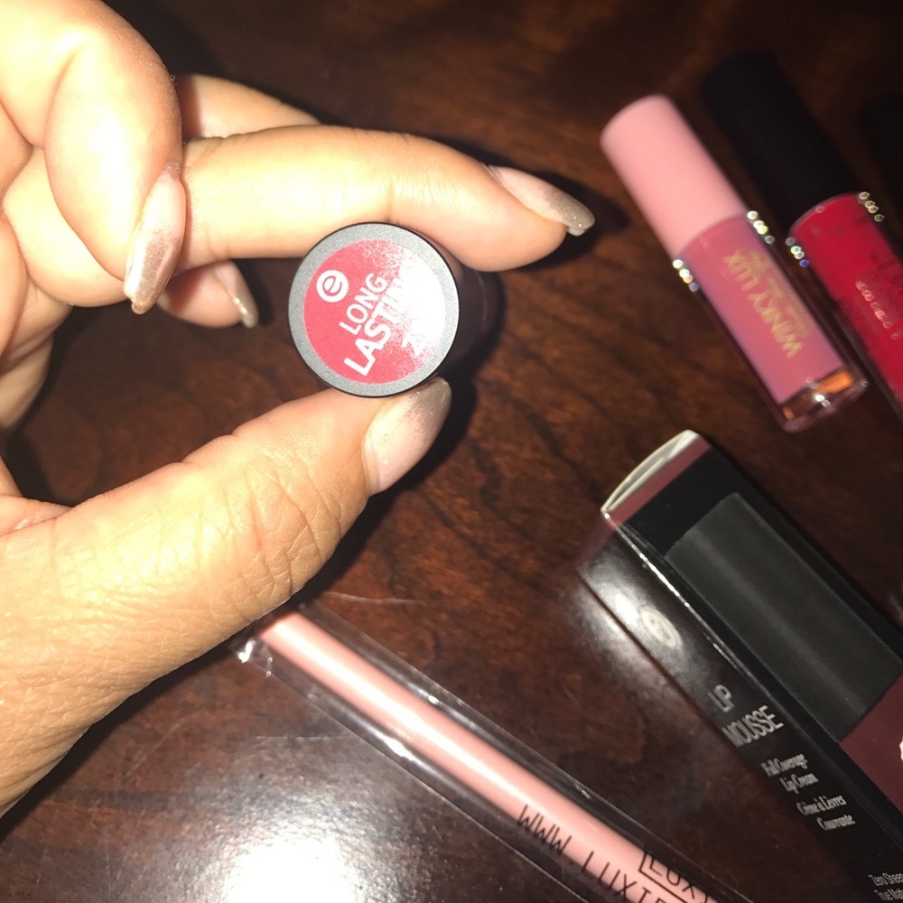 Makeup bundle - Picture 3 of 4
